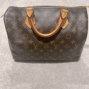 Louis Vuitton Speedy